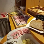Romantica ホテル イェルツェンス